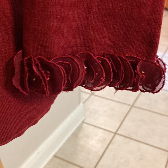 Red Joseph Ribkoff Red Top - Picture 5 of 7